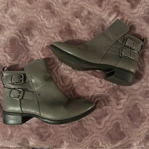 Old Navy Gray Ankle Boots for Women